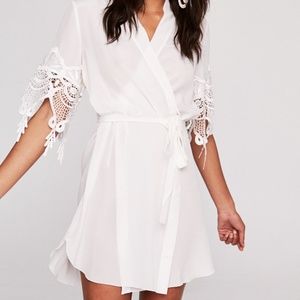 *NWT* White Silk FOX ROBE from Stone Cold Fox